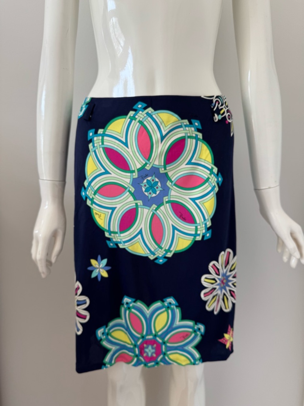Authentic multicolor and navy graphic Emilio Pucci knee length skirt